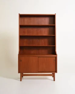 Bibliothèque en teck par Johannes Sorth pour Bornholms Møbelfabrik, années 1960.