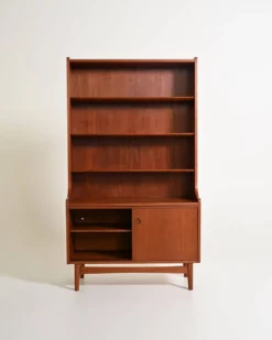 Bibliothèque en teck par Johannes Sorth pour Bornholms Møbelfabrik, années 1960.