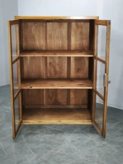 Bibliothèque en verre en chêne tchèque des années 1930 d'une usine Baťa