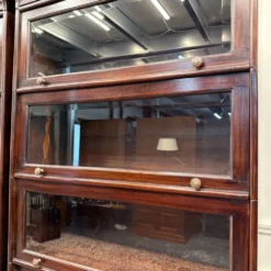Bibliothèque Globe Wernicke classique en anglais