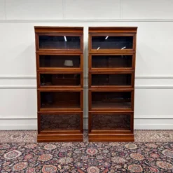 Bibliothèque Globe Wernicke classique en anglais