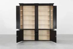 Bibliothèque haute noire du 20e siècle en MDF, Royaume-Uni