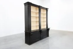 Bibliothèque haute noire du 20e siècle en MDF, Royaume-Uni