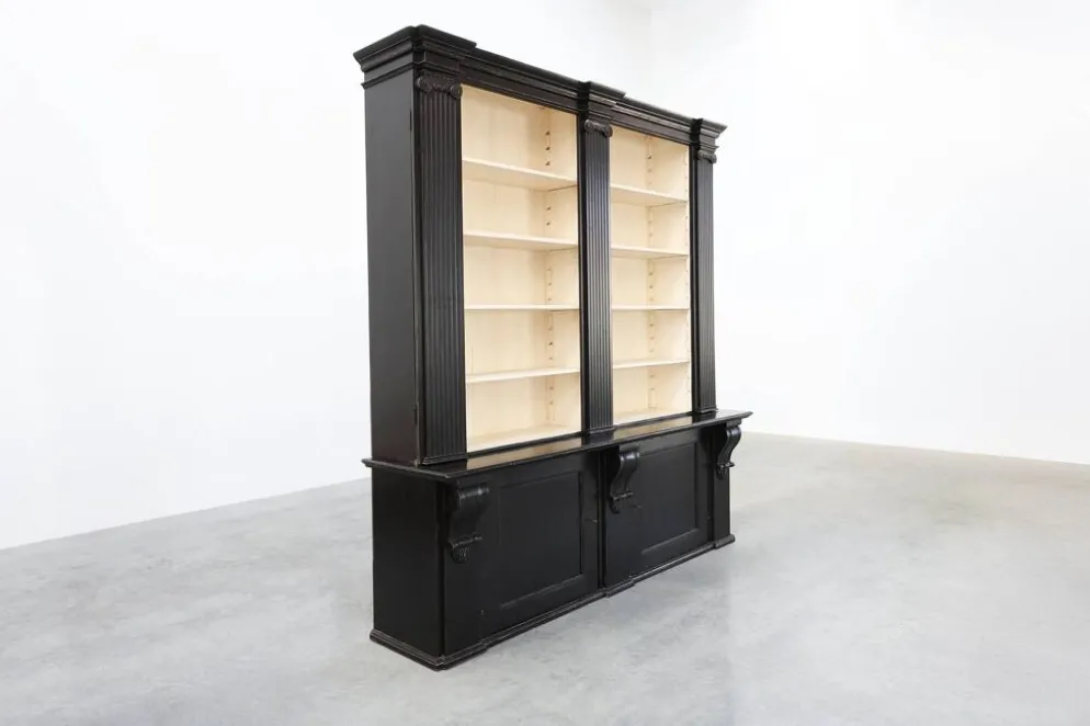 Bibliothèque haute noire du 20e siècle en MDF, Royaume-Uni