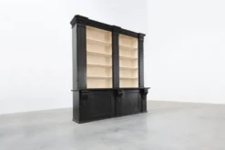 Bibliothèque haute noire du 20e siècle en MDF, Royaume-Uni