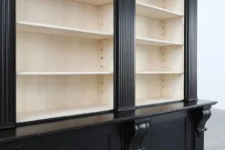 Bibliothèque haute noire du 20e siècle en MDF, Royaume-Uni