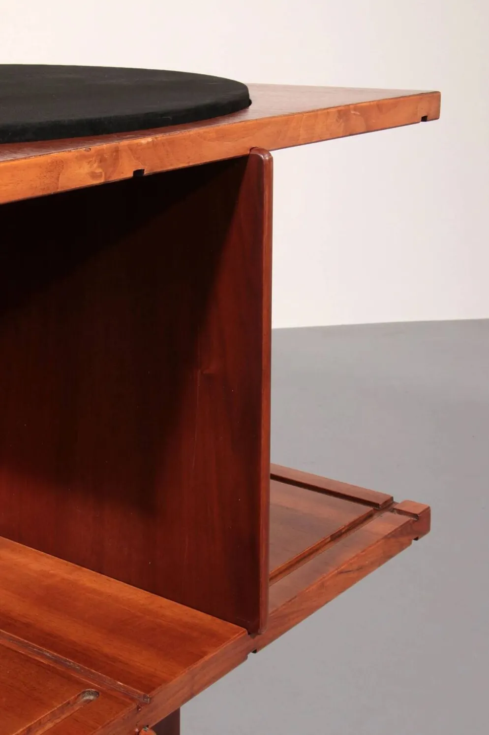 Bibliothèque modulaire rotative Gianfranco Frattini modèle 823, 1963 Italie
