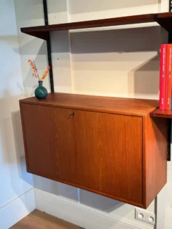 Bibliothèque murale scandinave vintage par Kai Kristiansen pour FM Møbler