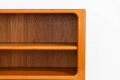 Bibliothèque par Svend Dyrlund avec portes tambour