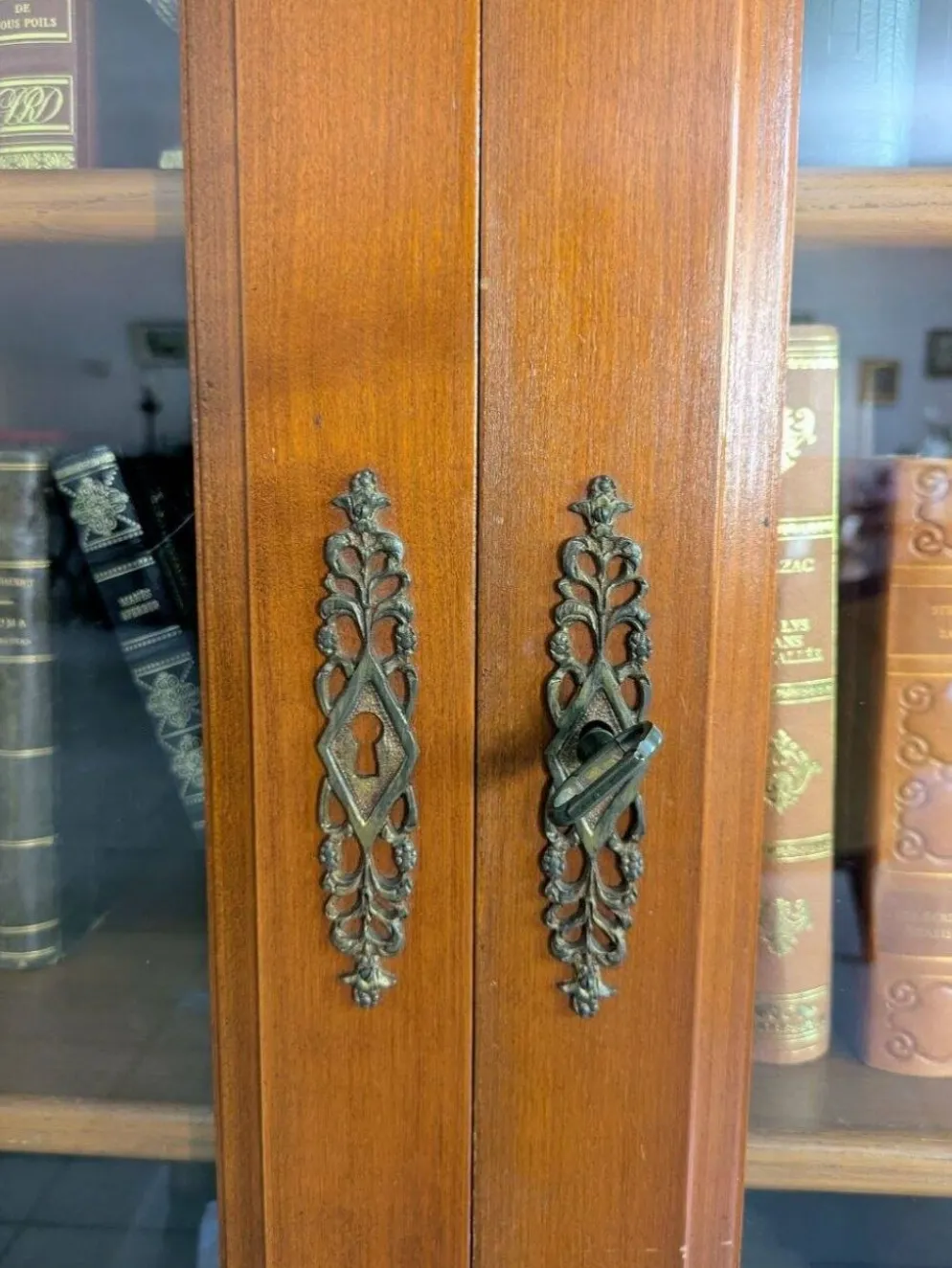 Bibliothèque 4 portes