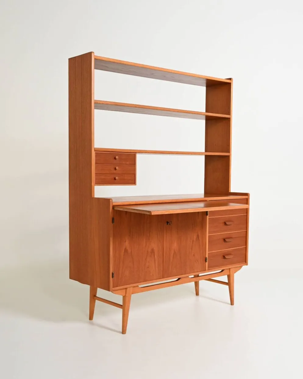 Bibliothèque scandinave avec cabinet, années 1960