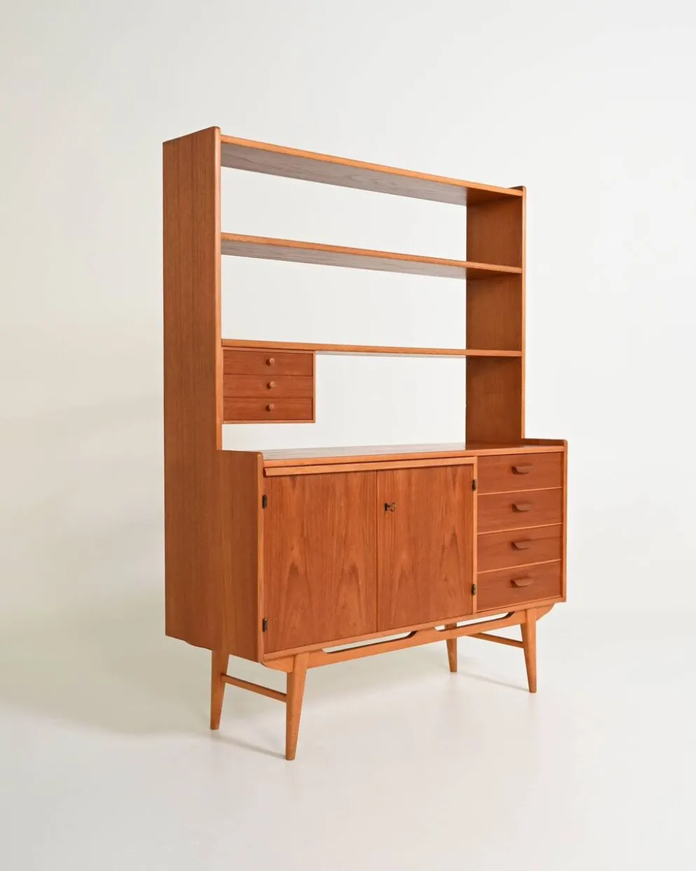 Bibliothèque scandinave avec cabinet, années 1960