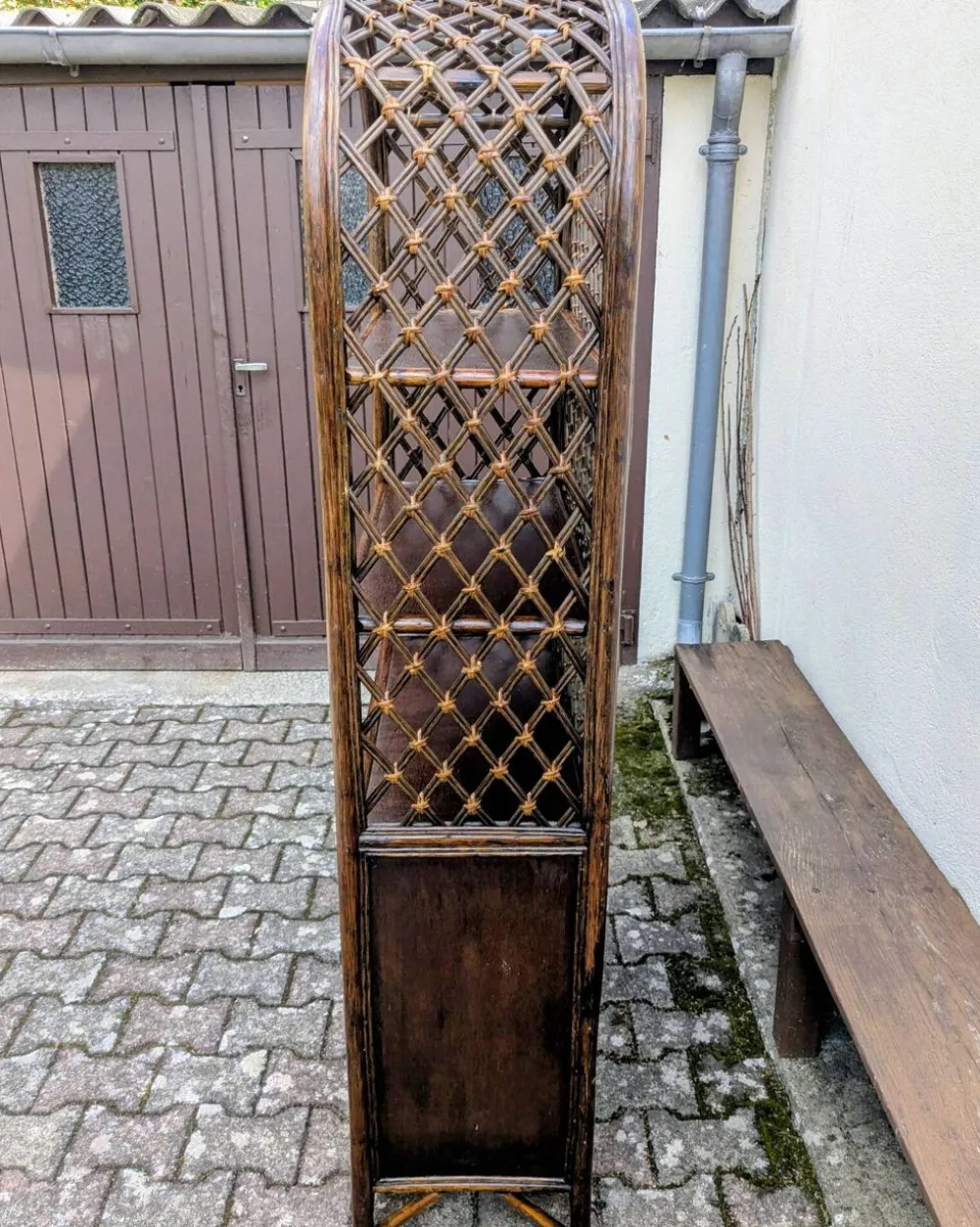 Bibliothèque / Étagère en rotin