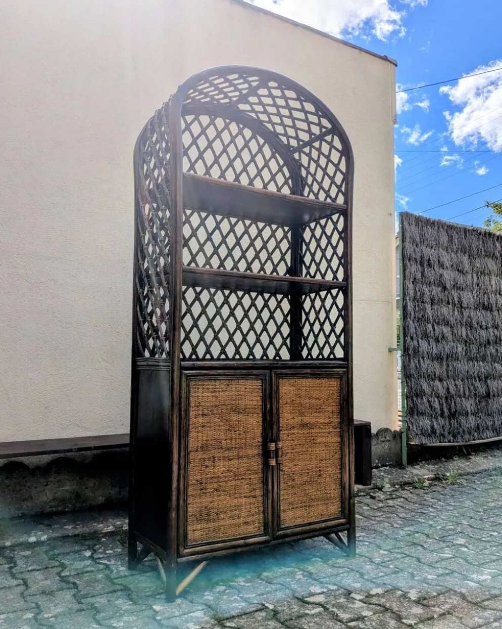 Bibliothèque / Étagère en rotin