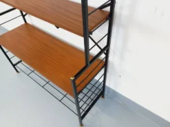 Bibliothèque étagère italienne vintage en teck et métal des années 60
