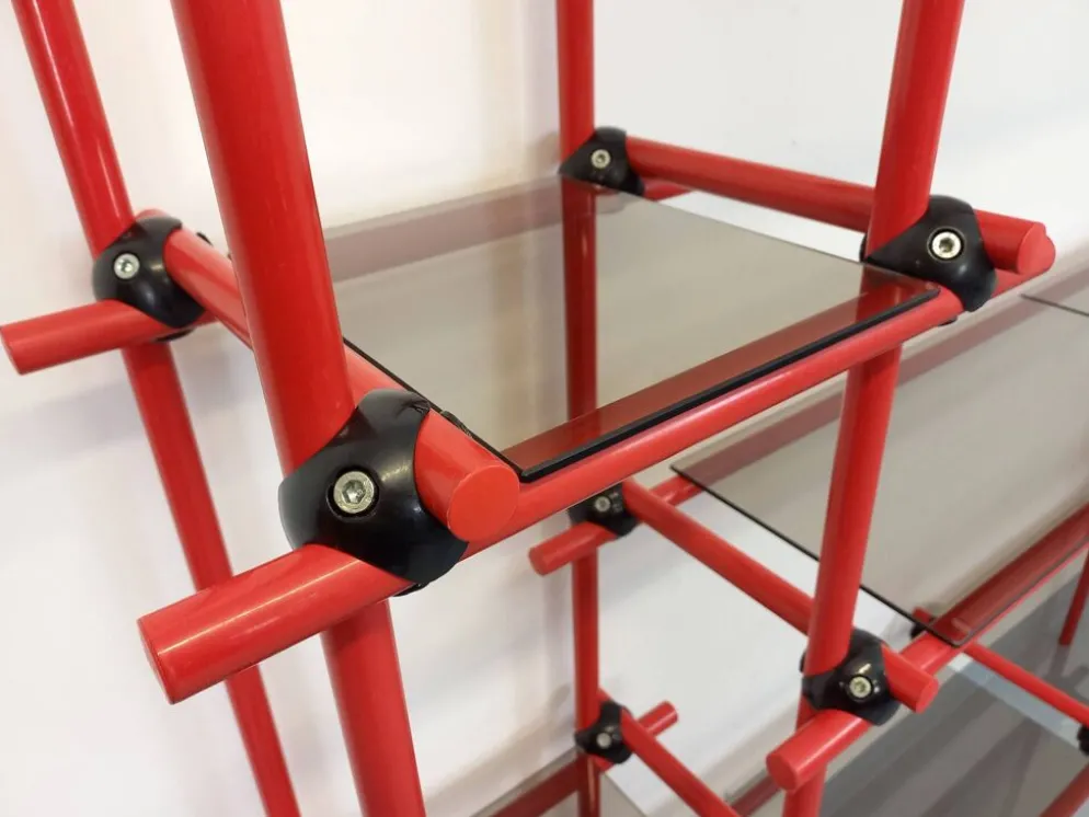 Bibliothèque étagère italienne style Bauhaus vintage en métal rouge