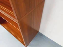 Bibliothèque étagère vintage en bois style teck des années 60