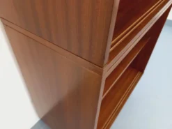 Bibliothèque étagère vintage en bois style teck des années 60