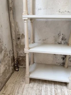 Bibliothèque, étagère XL Napoléon en bois patiné blanc
