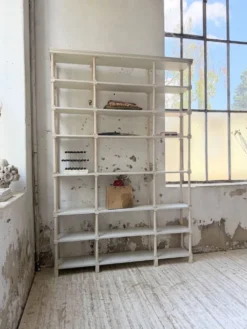 Bibliothèque, étagère XL Napoléon en bois patiné blanc