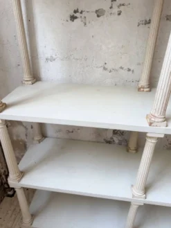 Bibliothèque, étagère XL Napoléon en bois patiné blanc
