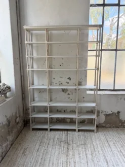 Bibliothèque, étagère XL Napoléon en bois patiné blanc