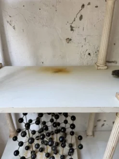 Bibliothèque, étagère XL Napoléon en bois patiné blanc