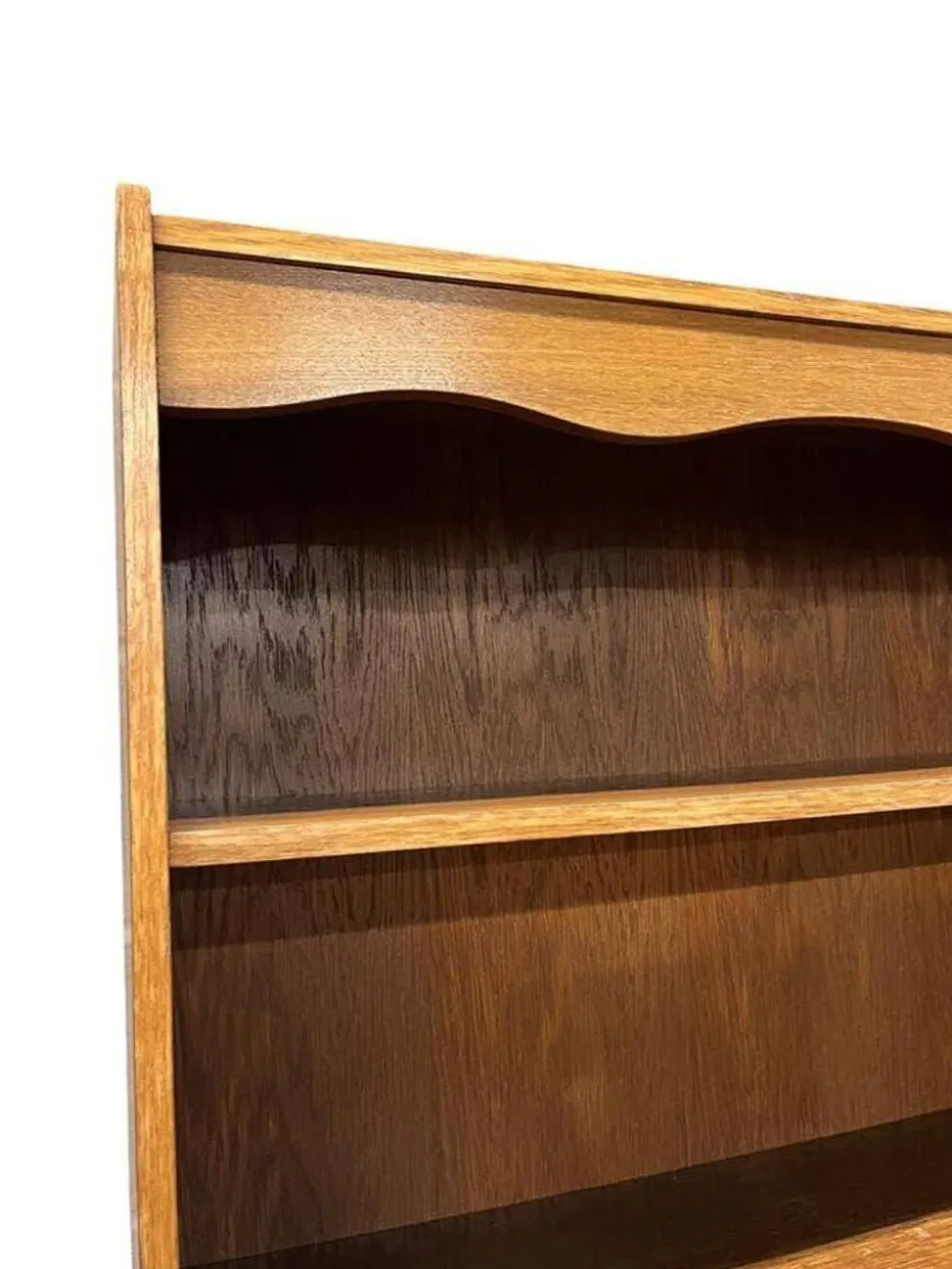Bibliothèque vintage en bois / étagère