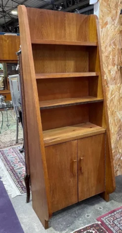 Bibliothèque vintage en chêne design des années 50