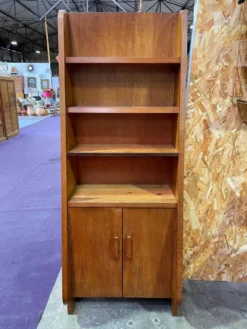 Bibliothèque vintage en chêne design des années 50