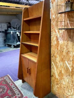 Bibliothèque vintage en chêne design des années 50
