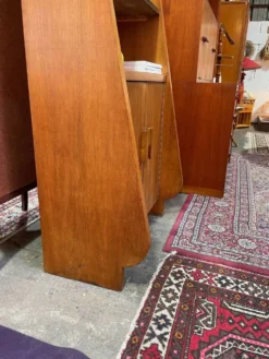 Bibliothèque vintage en chêne design des années 50