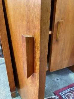 Bibliothèque vintage en chêne design des années 50