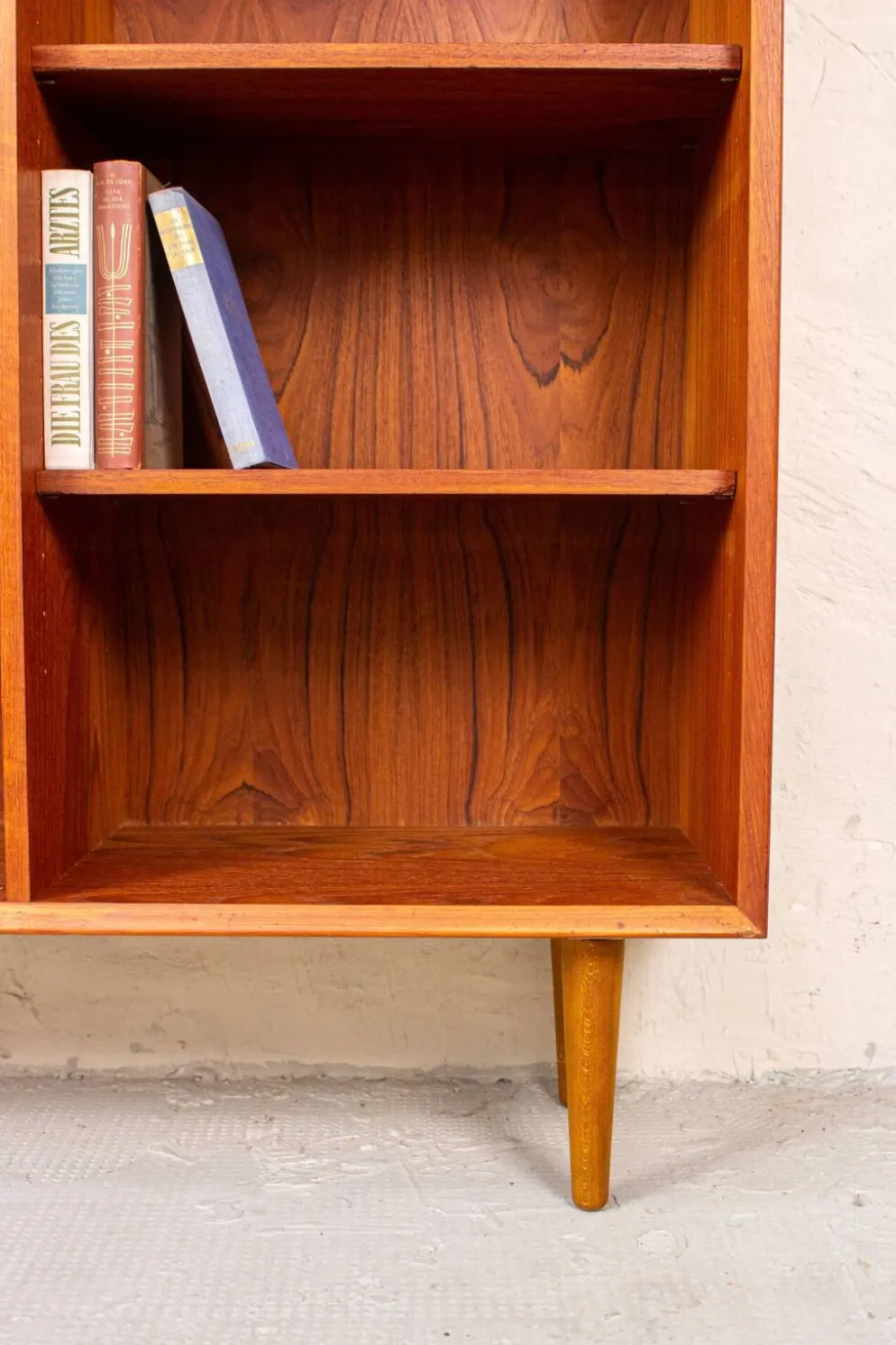 Bibliothèque vintage en teck danois highboard mid-century