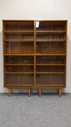 Bibliothèque vitrée 4 modules en chêne blond, France vers 1960