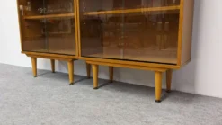 Bibliothèque vitrée 4 modules en chêne blond, France vers 1960