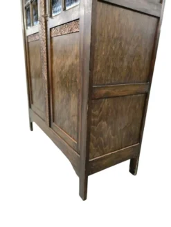 Bibliothèque vitrée vintage en bois foncé