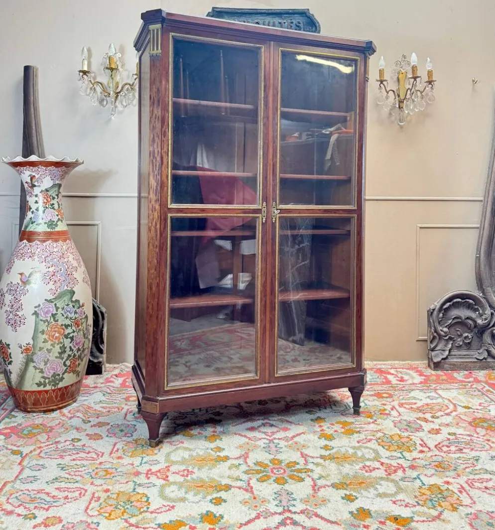Bibliothèque, vitrine en acajou moucheté de style louis xvi xix eme si