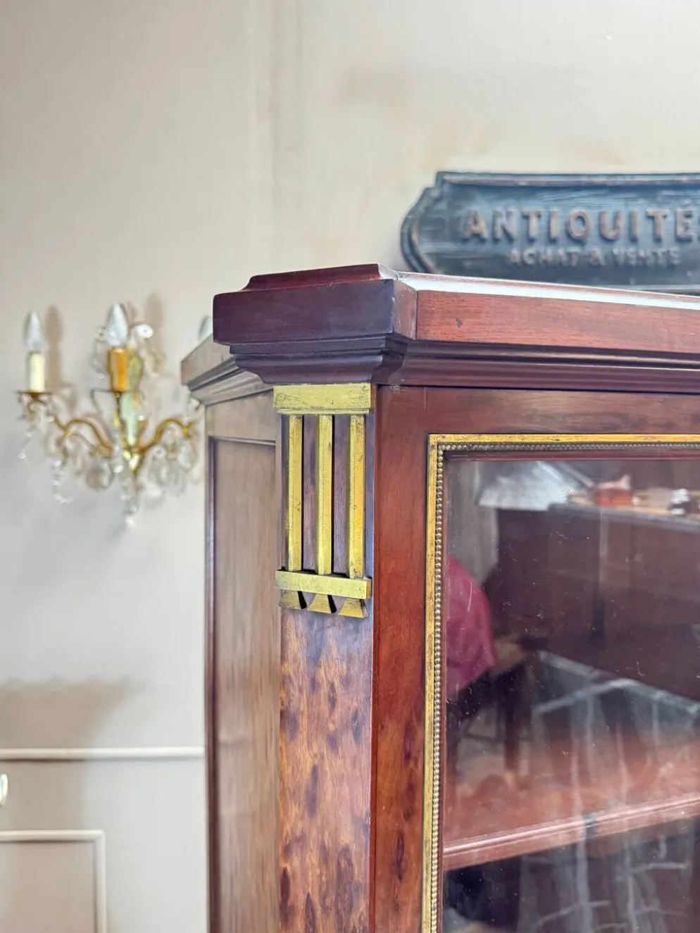 Bibliothèque, vitrine en acajou moucheté de style louis xvi xix eme si