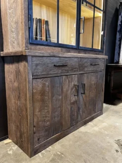 Bibliothèque vitrine en chêne ancien et métal noir – pièce unique