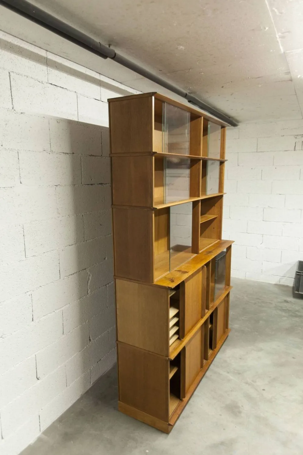 Bibliothèque vitrine Oscar par Didier Rozaffy , 1952
