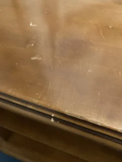 Bibus de Style Louis Philippe à roulettes en bois massif vernis