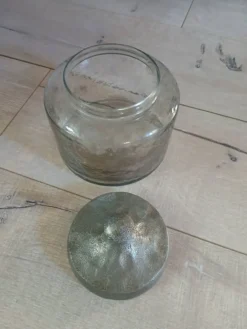 Bocal en verre + couvercle en métal
