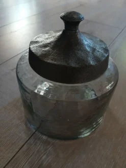 Bocal en verre + couvercle en métal
