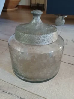 Bocal en verre + couvercle en métal