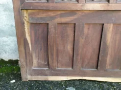 Boiserie claustra style gothique