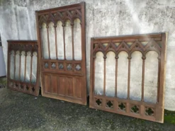 Boiserie claustra style gothique