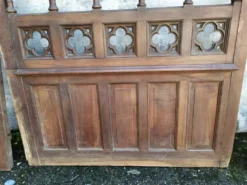 Boiserie claustra style gothique