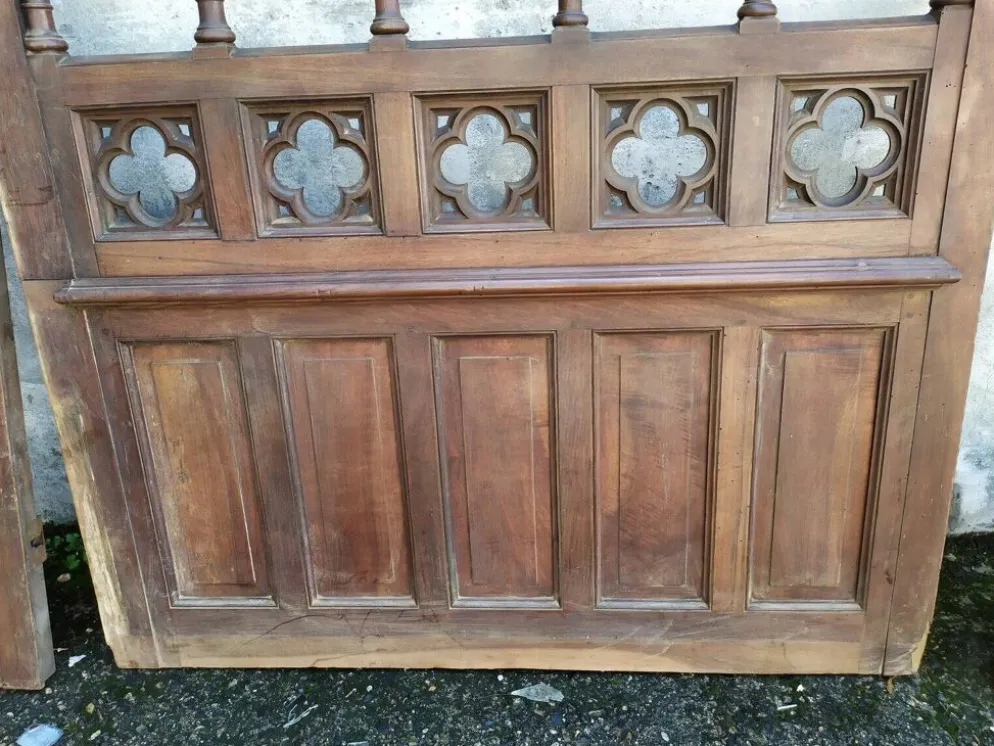 Boiserie claustra style gothique