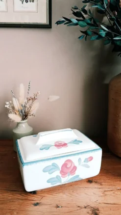 Boite a biscuits en Faïence de Salins